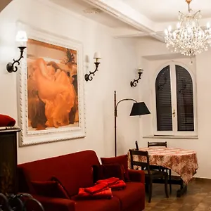  Apartment Grove House